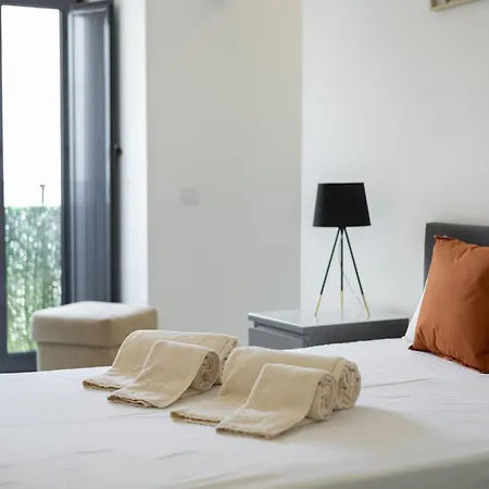 Marggisa - Center By Hd *